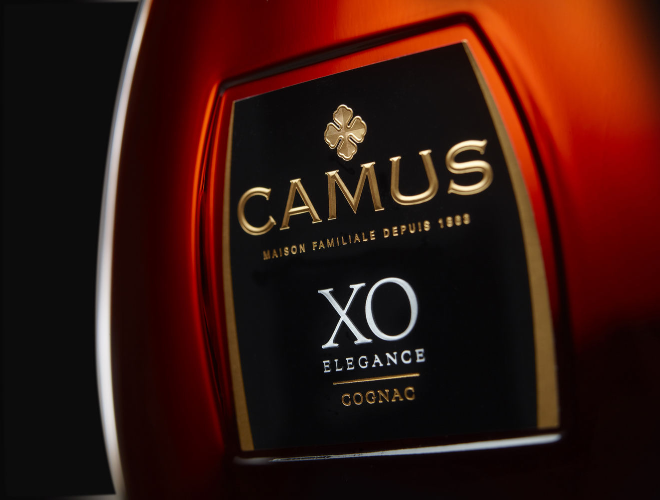 Коньяк алкотека. Камю Хо Элеганс. Коньяк Камю вс Элеганс 0,7. Коньяк Camus Cognac. Коньяк Camus Extra Elegance.